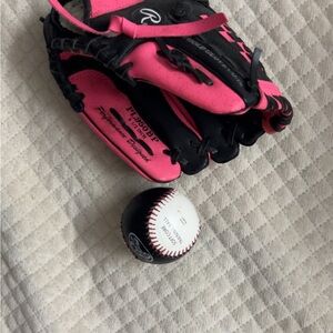Rawlings Pink and Black Softball Glove With Soft Softball